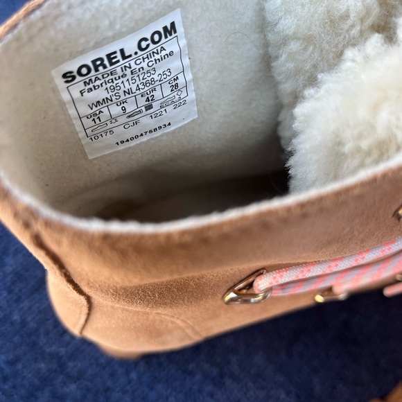 Women's Sorel Size 11 Joan of Arctic Snow Boots Lamb Wool Lining New no box - Picture 5 of 16